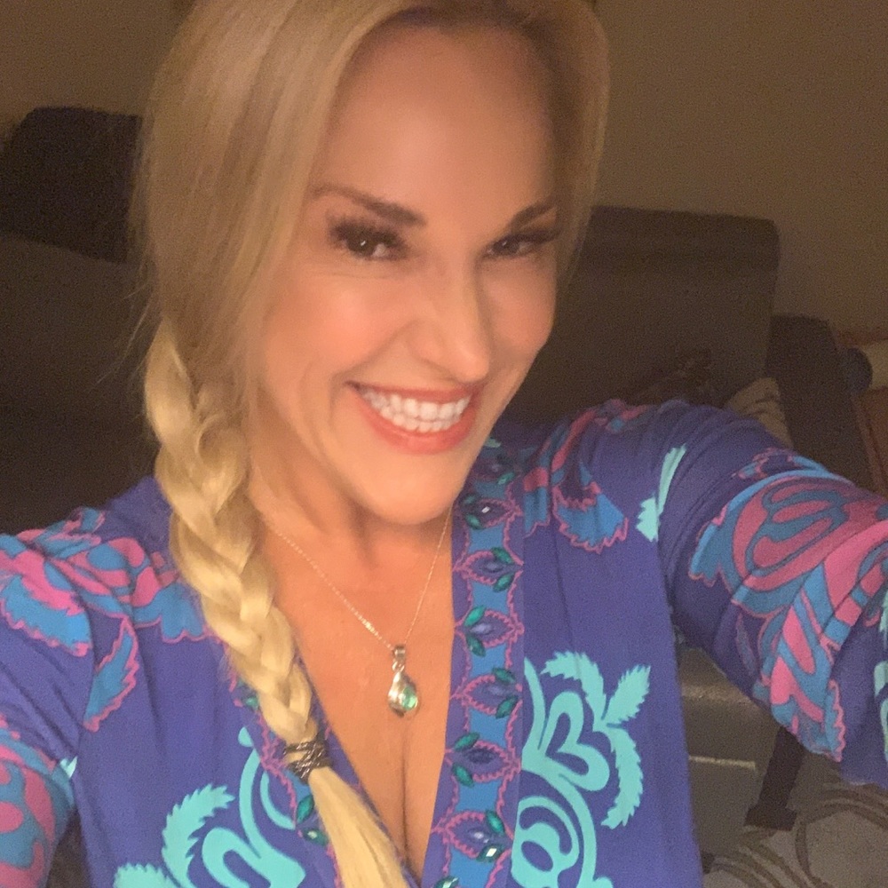 Meet your Posher, Christine